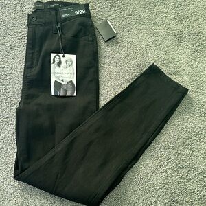 NWT Kendall + Kylie Kontour High Rise